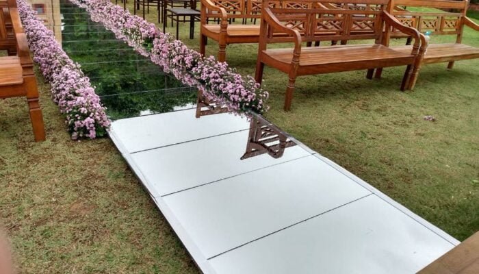 Passarelas Espelhadas